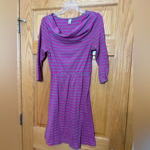 Old Navy pink and gray striped knee length knit dress with 3/4 sleeve, crew neck